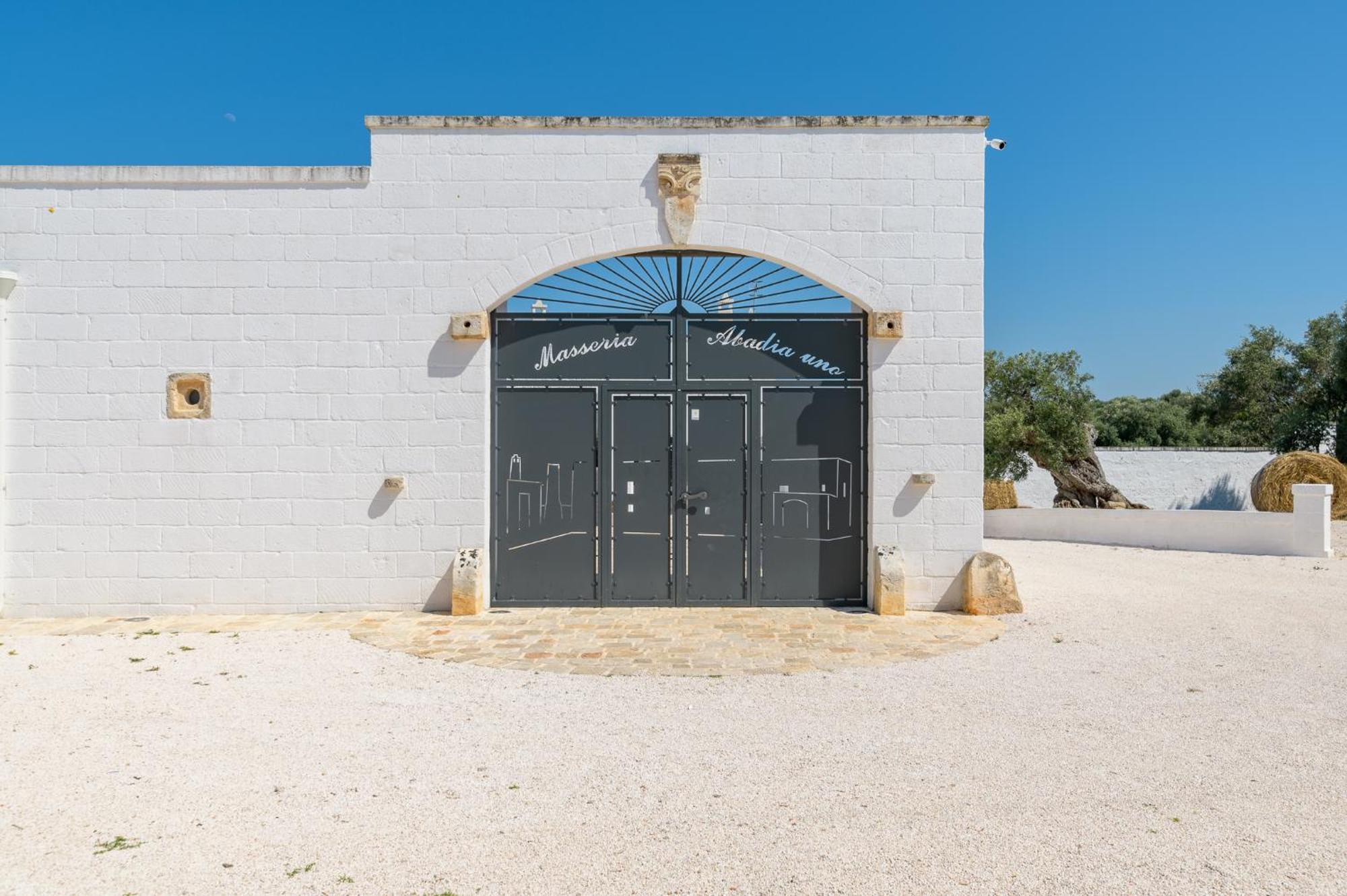 Masseria Abadia Uno Остуни Экстерьер фото